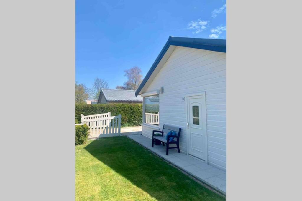 Bungalow Scheldezicht In Zeeland Dicht Bij Zee Scherpenisse Esterno foto