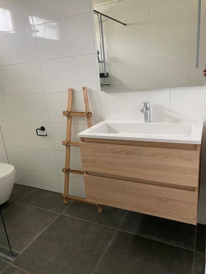 Bungalow Scheldezicht In Zeeland Dicht Bij Zee Scherpenisse Esterno foto