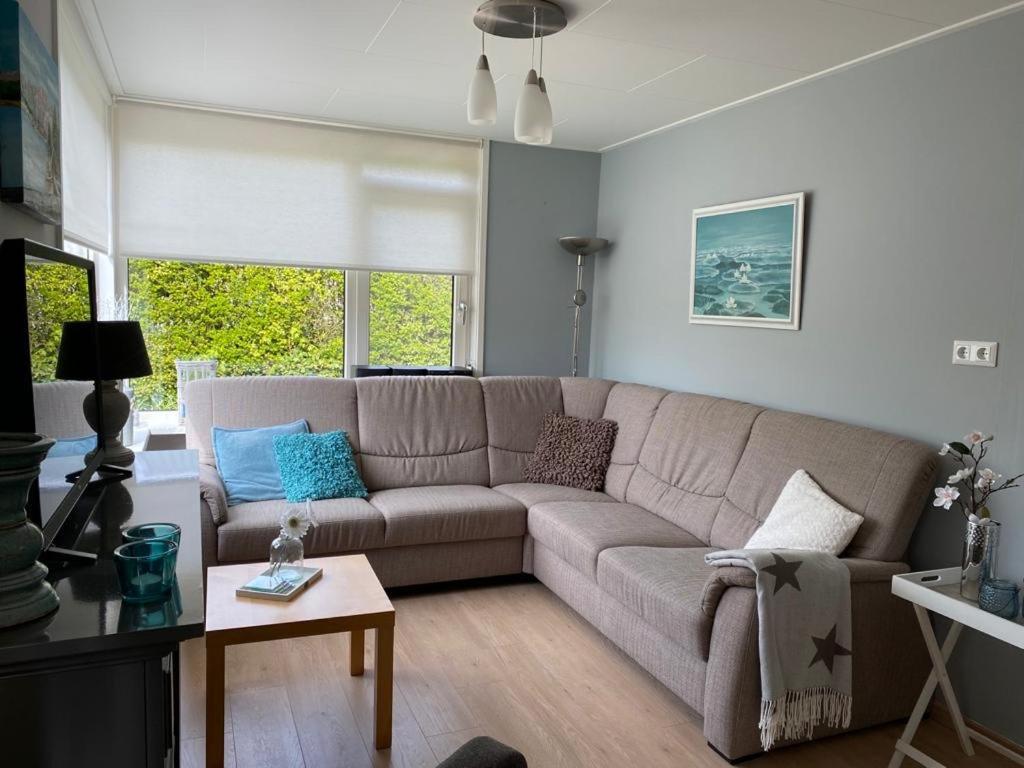 Bungalow Scheldezicht In Zeeland Dicht Bij Zee Scherpenisse Esterno foto