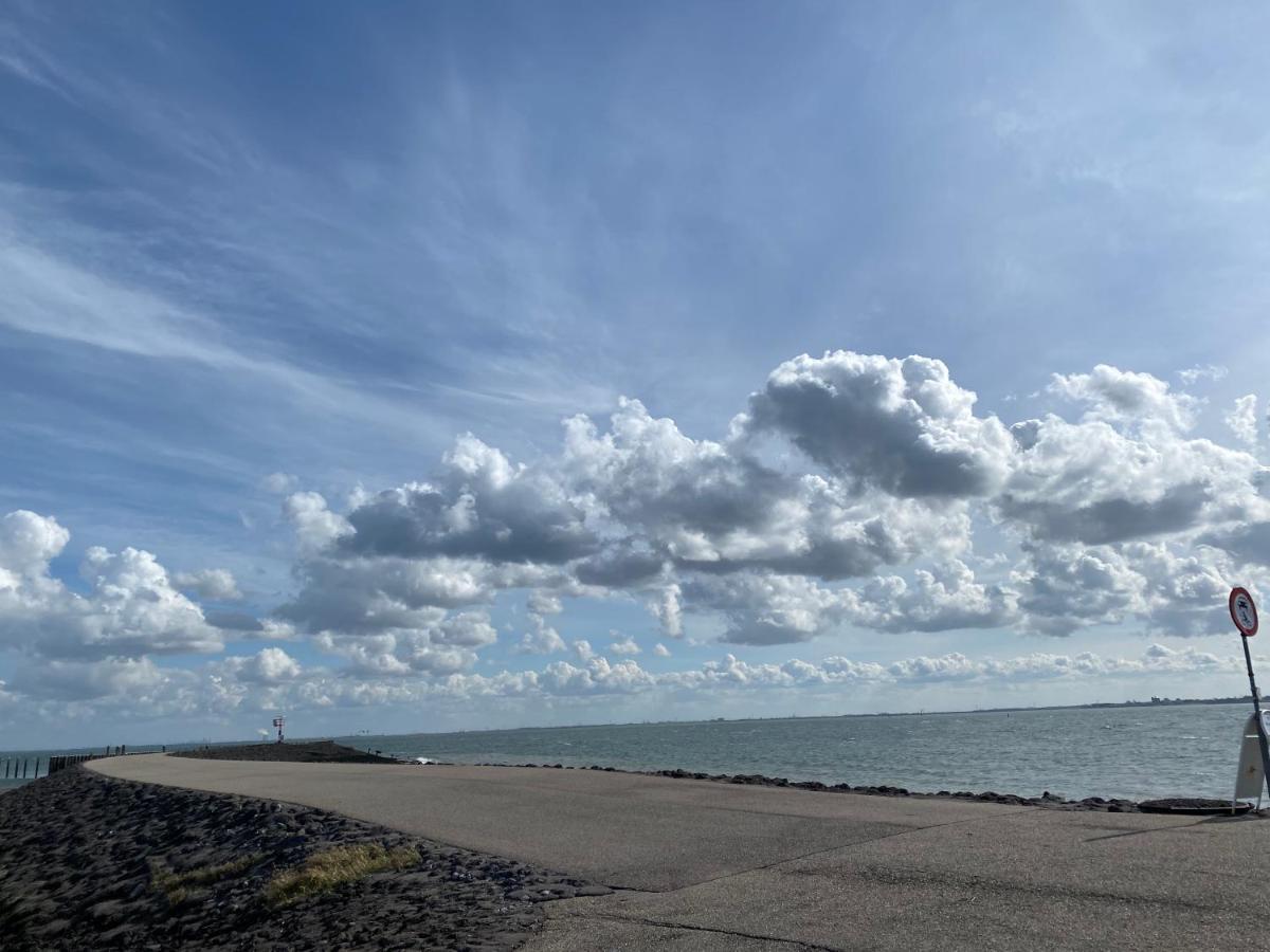 Bungalow Scheldezicht In Zeeland Dicht Bij Zee Scherpenisse Esterno foto